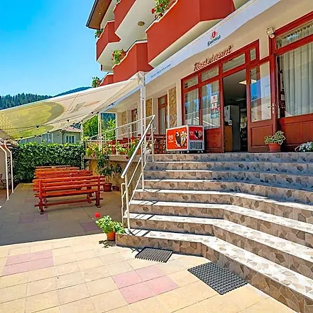Yagodina Family Hotel Borino