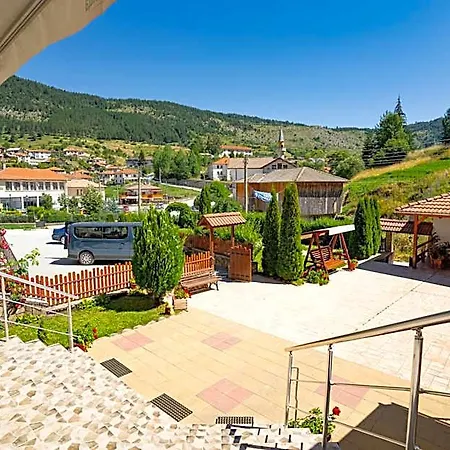 Yagodina Family Hotel Borino